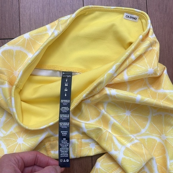 NWOT Wildfox lemon print white yellow sports workout leggings/tights yoga sz S - Picture 10 of 10